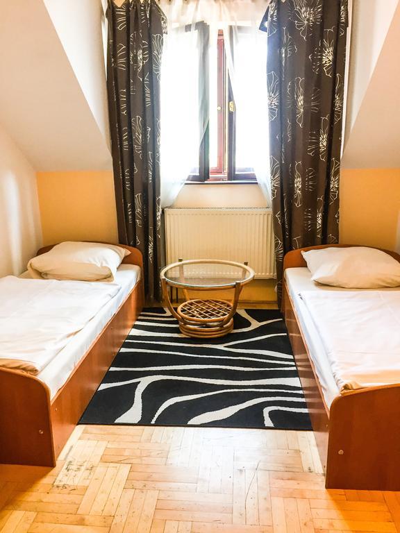 Hostel Florencja Wieliczka Ngoại thất bức ảnh